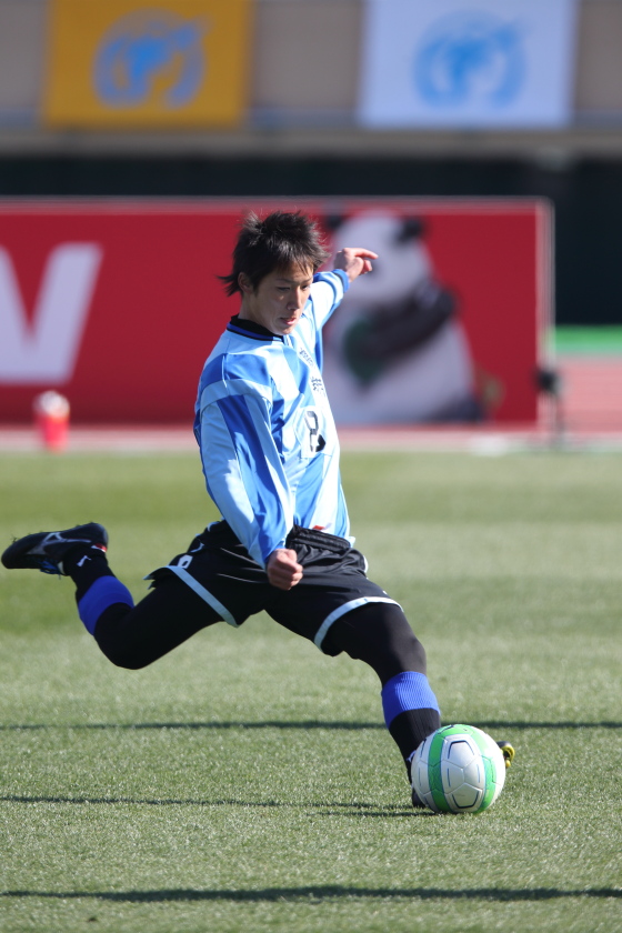 鵬翔高校 サッカー 青ジャージ半ズボン 好ましい